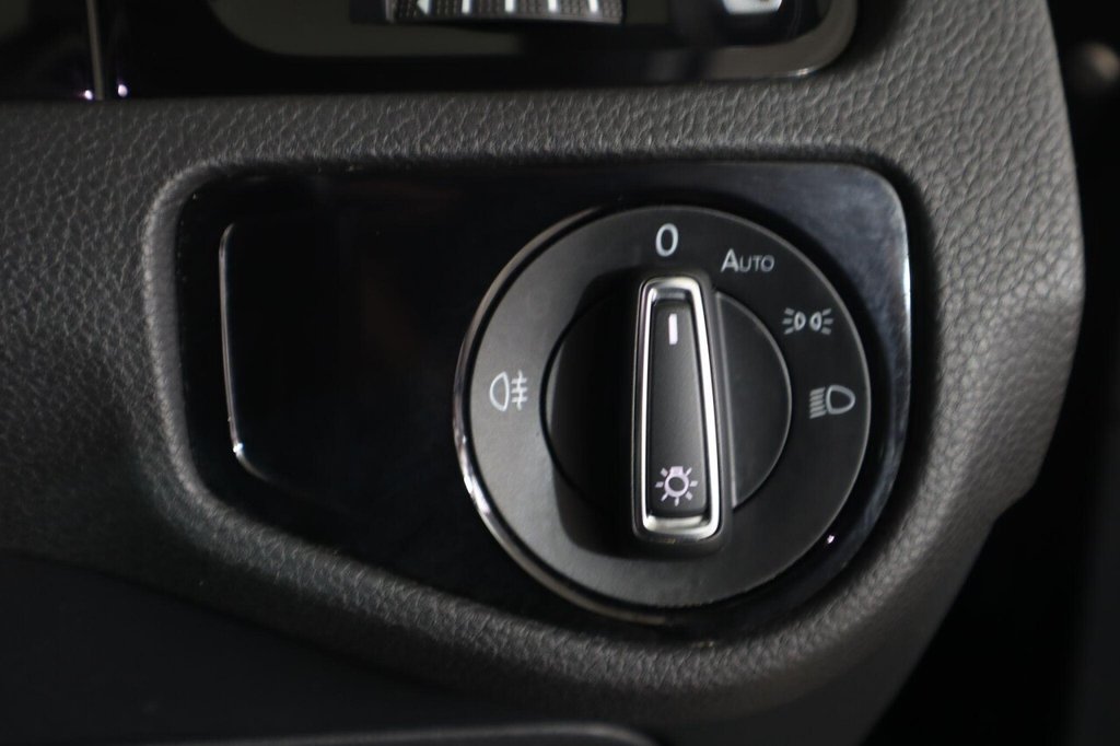 Used Volkswagen Golf 2019 for sale - 77880154: Photo 27