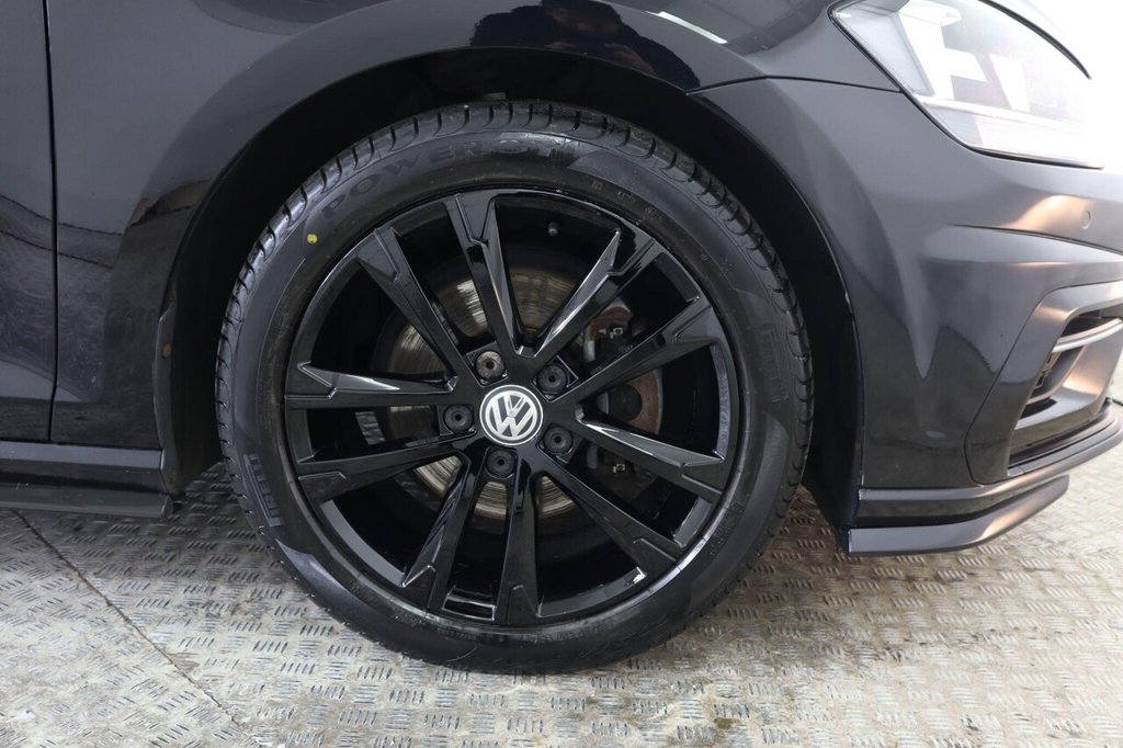 Used Volkswagen Golf 2019 for sale - 77880154: Photo 31