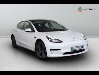 2022 (22) - Auto RWD 4dr
