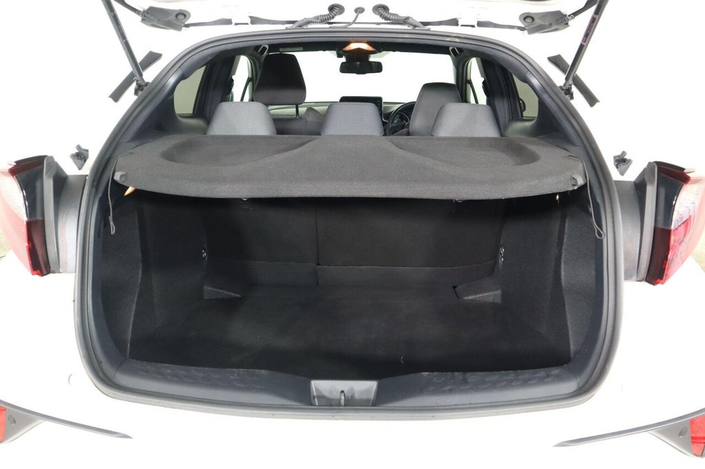 Used Toyota C-HR 2021 for sale - 76333739: Photo 42