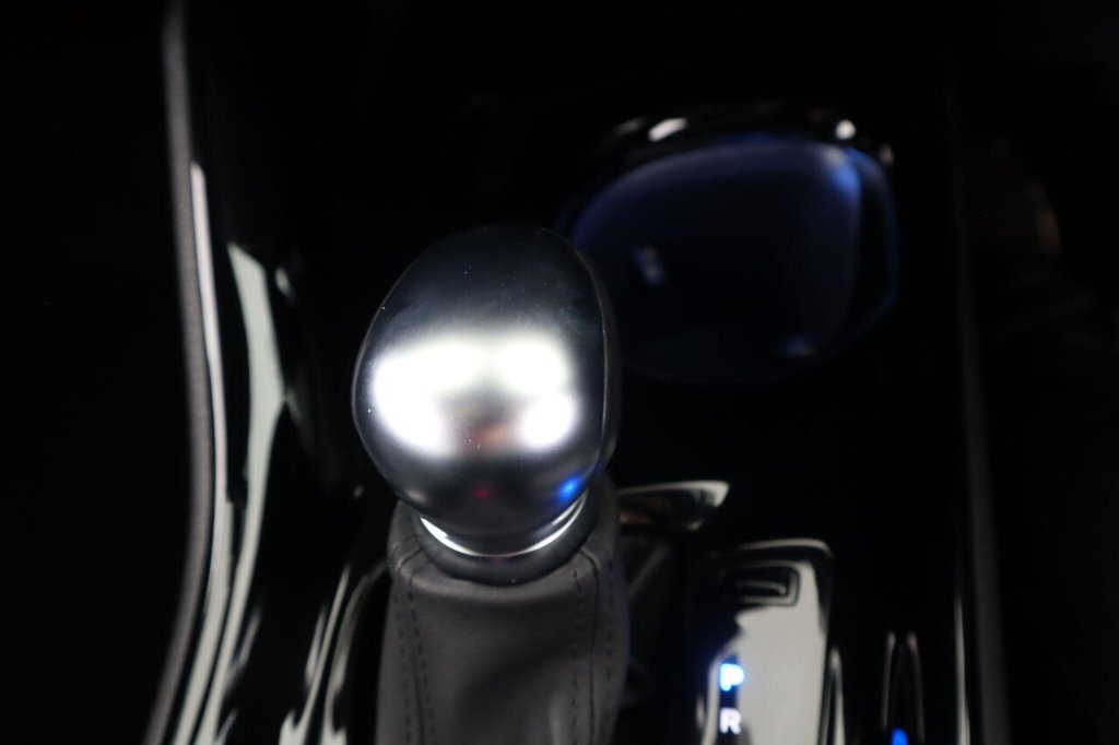 Used Toyota C-HR 2021 for sale - 76333739: Photo 46