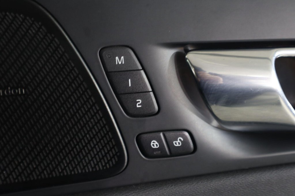 Used Volvo XC60 2020 for sale - 77227027: Photo 29