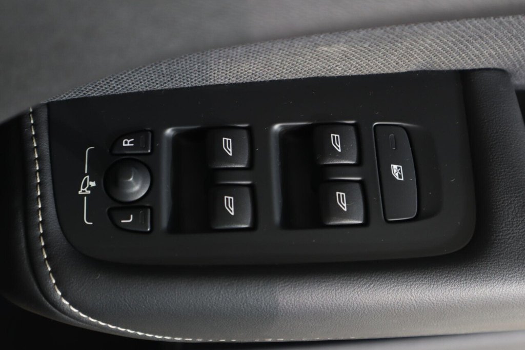 Used Volvo XC60 2020 for sale - 77227027: Photo 30