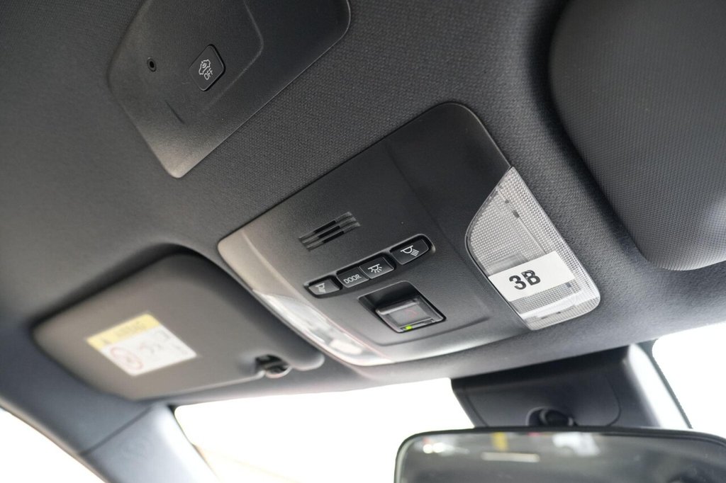 Used Toyota Corolla 2021 for sale - 77547221: Photo 31