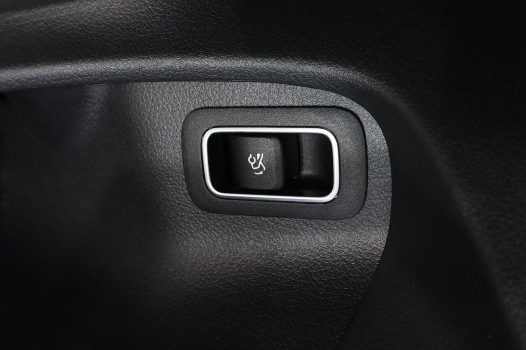 Used Mercedes-Benz CLA 2020 for sale - 76439181: Photo 26