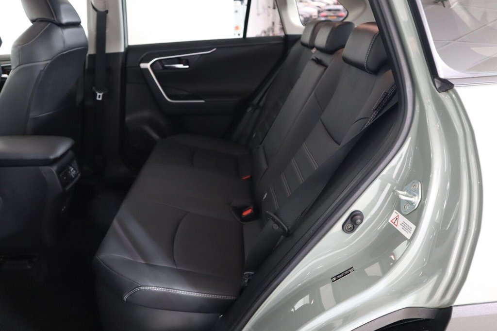 Used Toyota RAV4 2022 for sale - 76536122: Photo 16