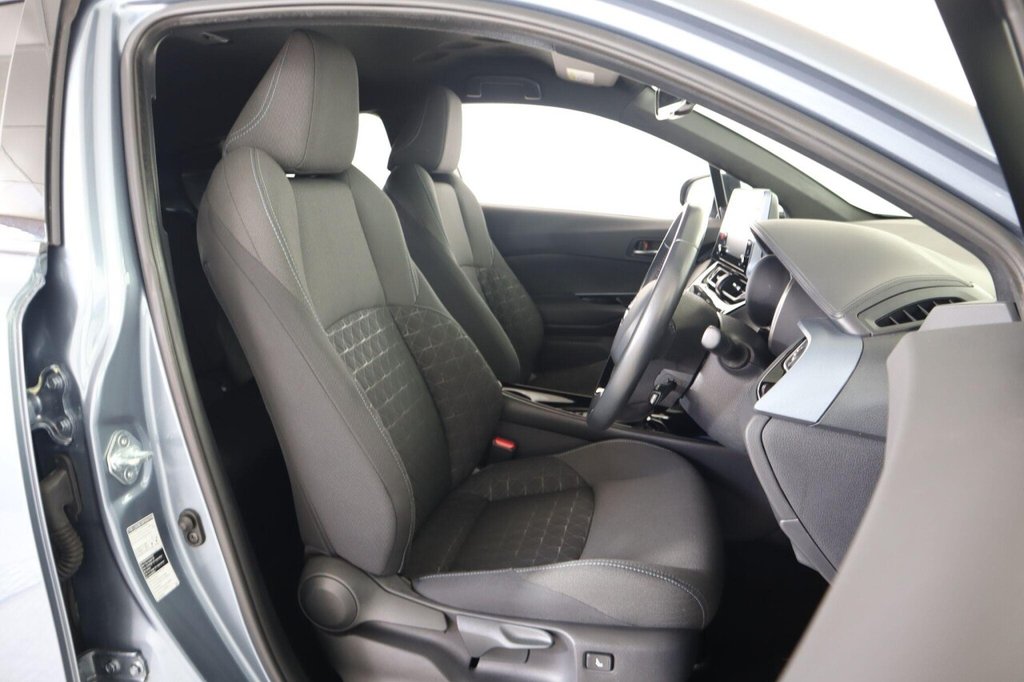 Used Toyota C-HR 2021 for sale - 78154264: Photo 14