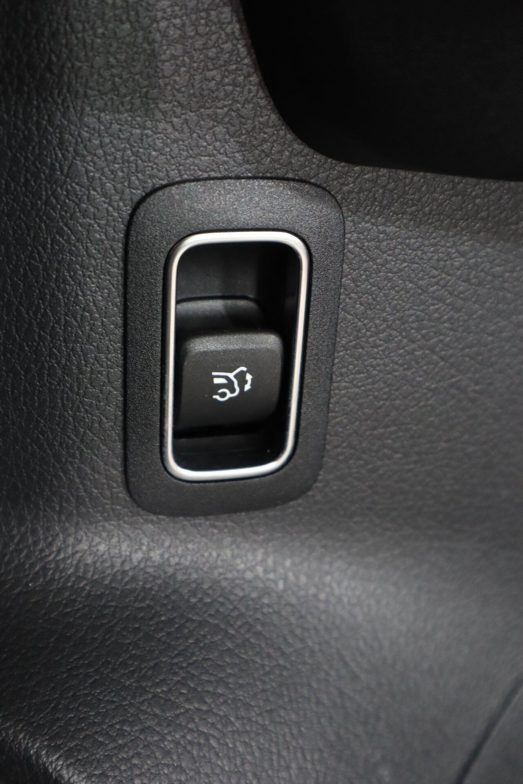 Used Mercedes-Benz GLA 2021 for sale - 76061795: Photo 22
