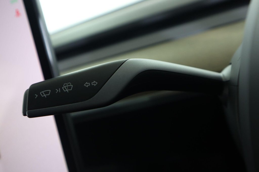 Used Tesla Model Y 2022 for sale - 77133387: Photo 18