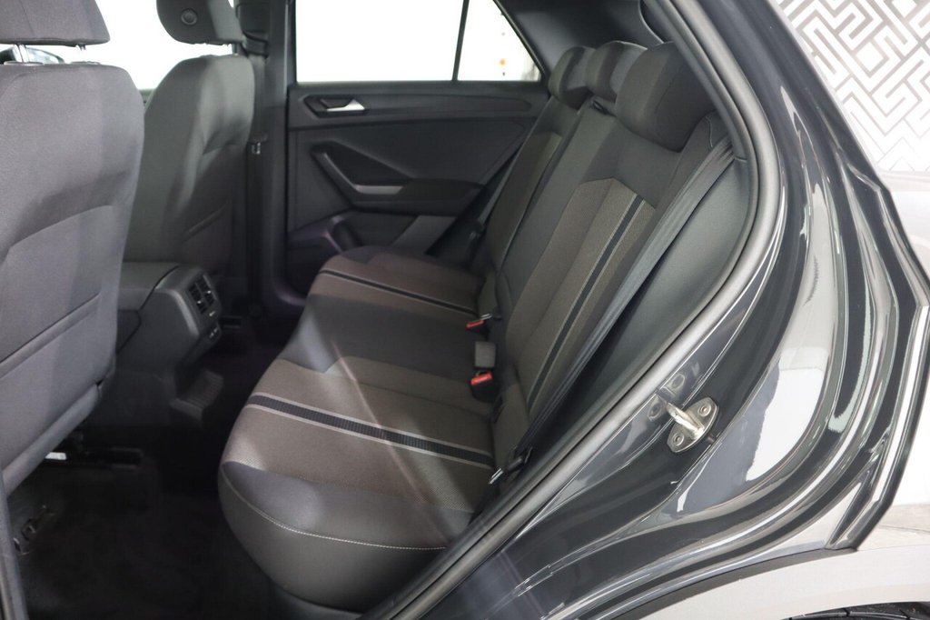 Used Volkswagen T-Roc 2021 for sale - 76470343: Photo 17