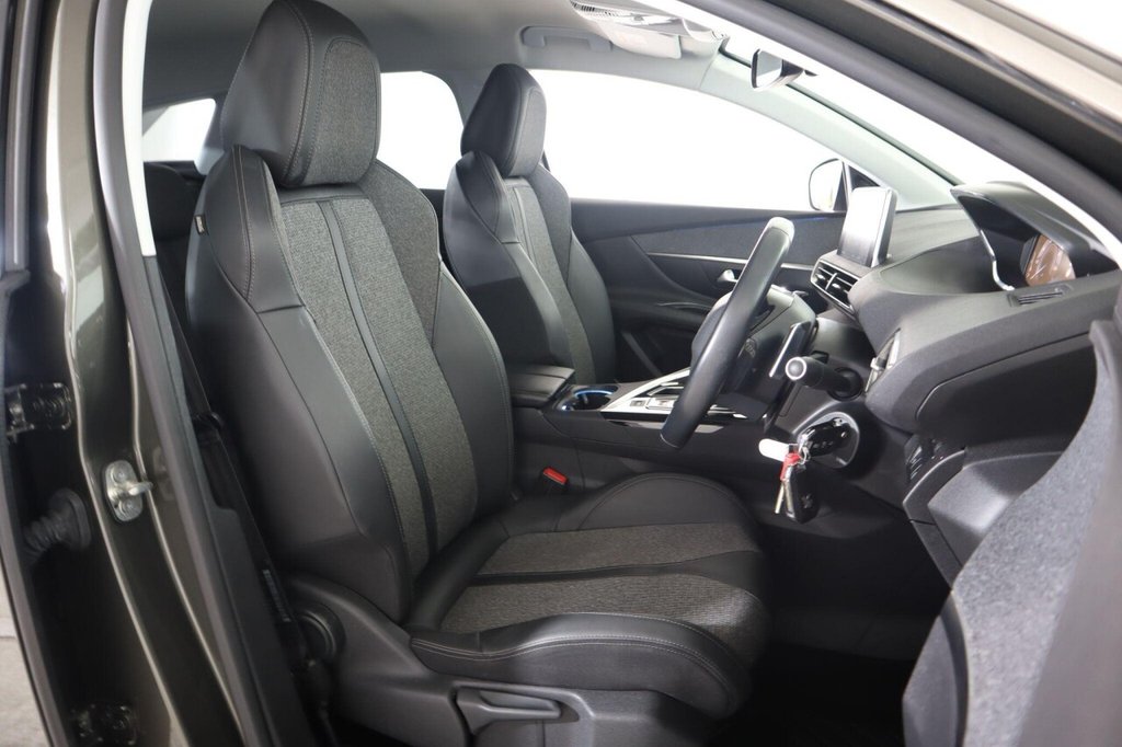 Used Peugeot 3008 2020 for sale - 77153627: Photo 12