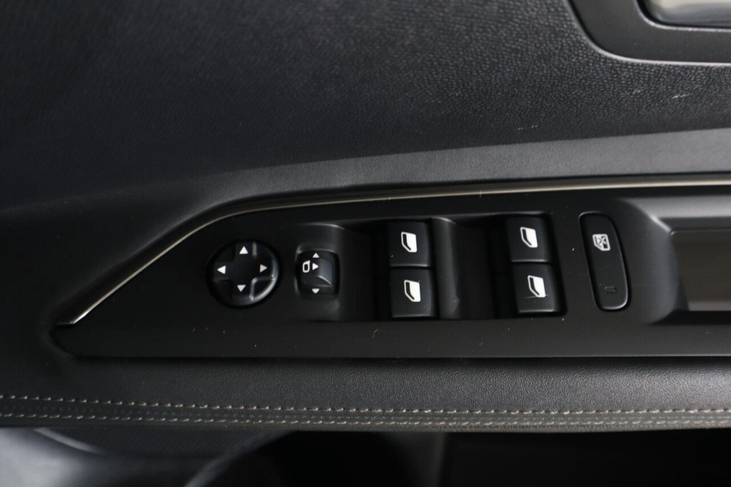Used Peugeot 3008 2020 for sale - 77153627: Photo 24