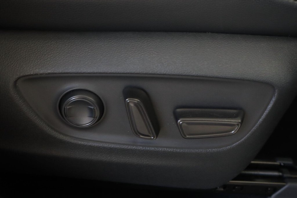 Used Toyota Highlander 2021 for sale - 77287724: Photo 40