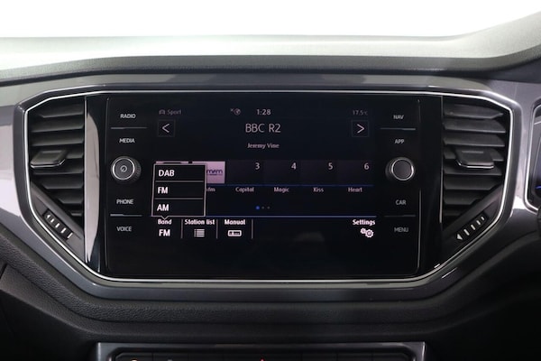 Used Volkswagen T-Roc 2020 for sale - 76010222: Photo 32