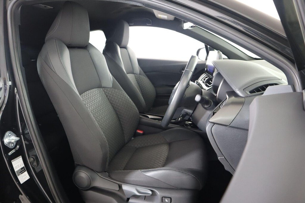 Used Toyota C-HR 2022 for sale - 76768512: Photo 12