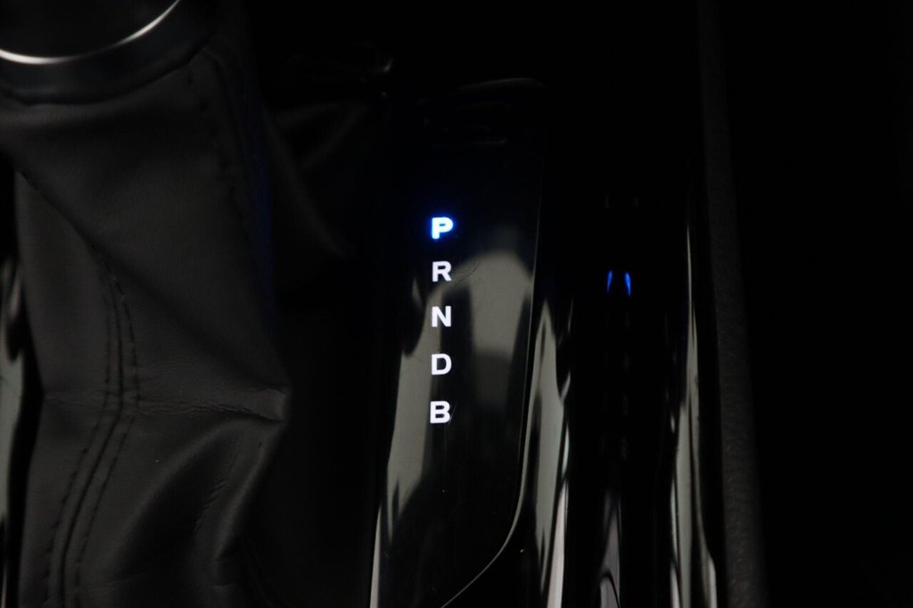 Used Toyota C-HR 2022 for sale - 76768512: Photo 42