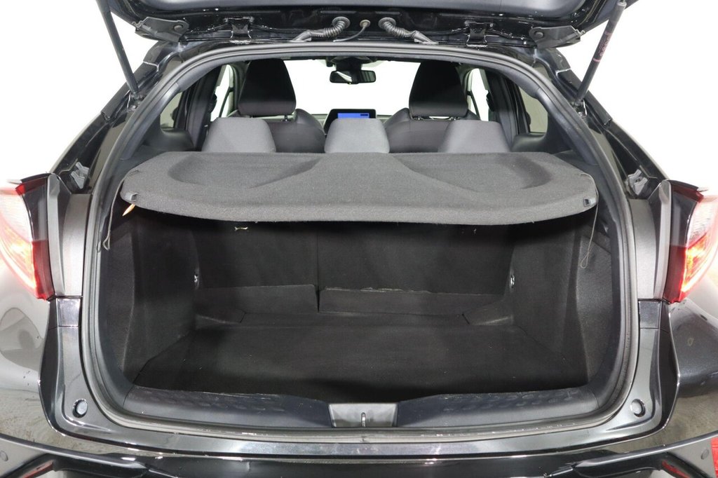 Used Toyota C-HR 2022 for sale - 76768512: Photo 48