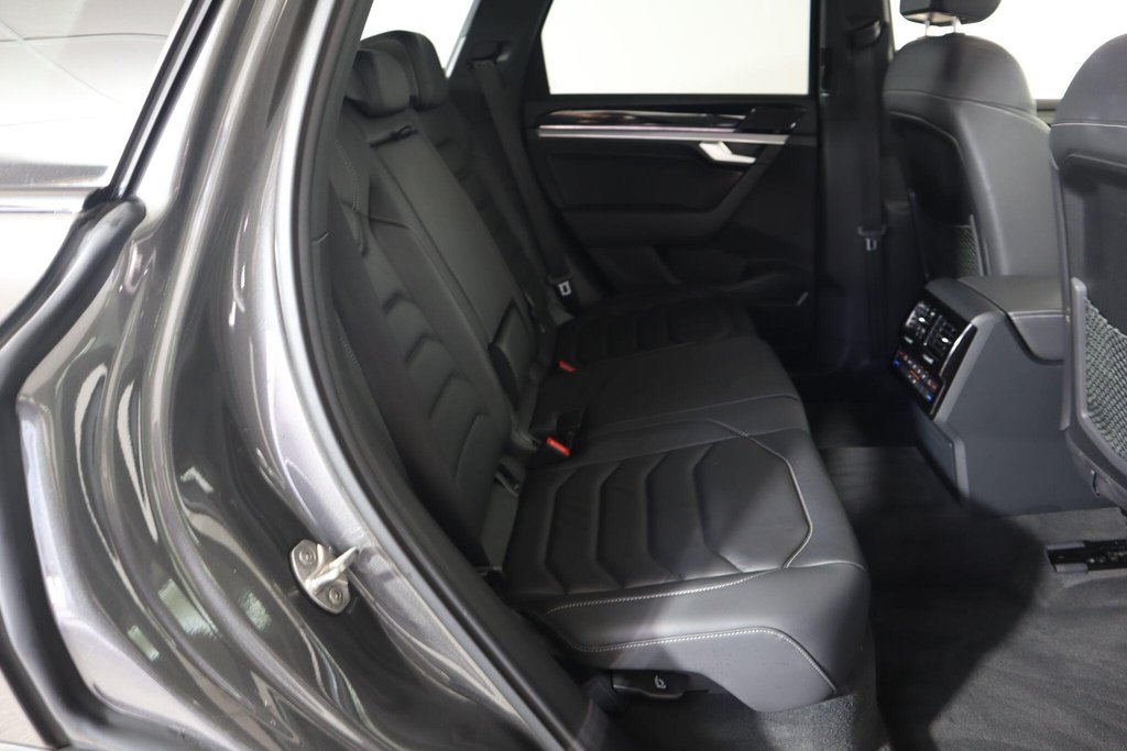 Used Volkswagen Touareg 2023 for sale - 77673474: Photo 14