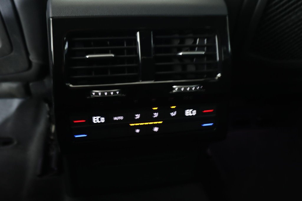 Used Volkswagen Touareg 2023 for sale - 77673474: Photo 17