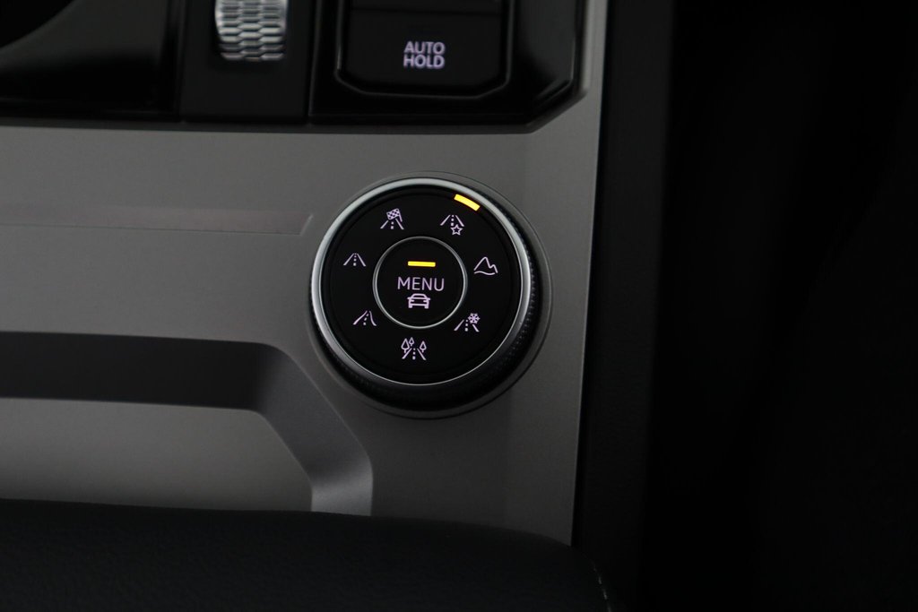 Used Volkswagen Touareg 2023 for sale - 77673474: Photo 25