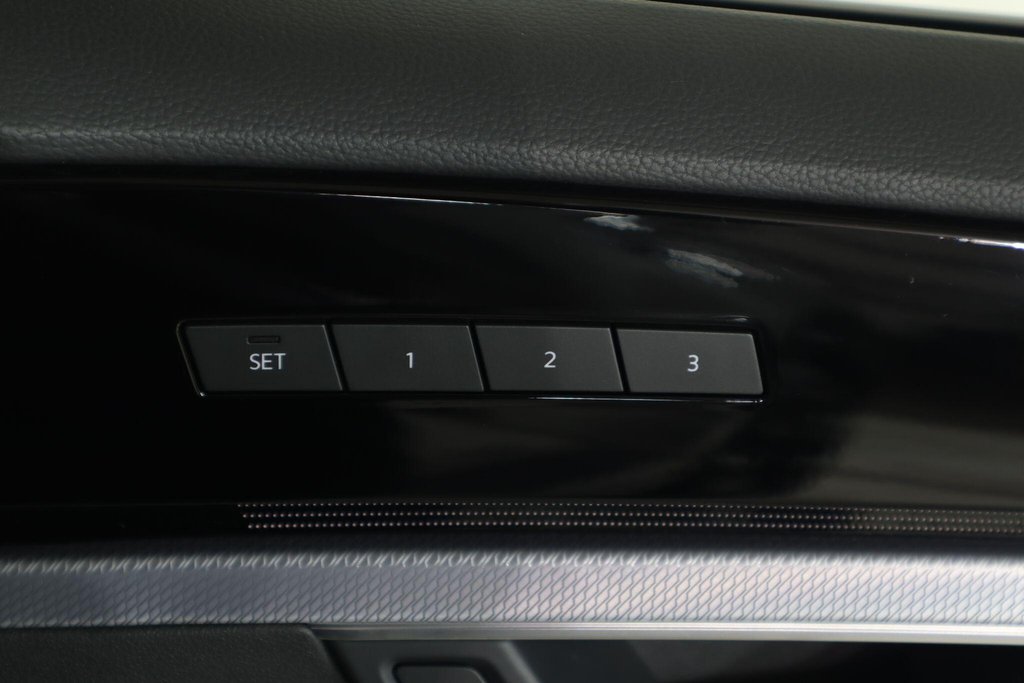 Used Volkswagen Touareg 2023 for sale - 77673474: Photo 28