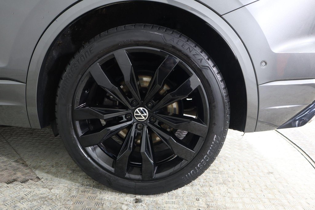 Used Volkswagen Touareg 2023 for sale - 77673474: Photo 35