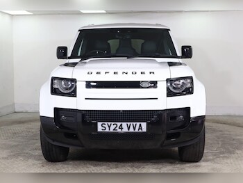 Used Land Rover Defender 110 2024 for sale - 78257194: Photo