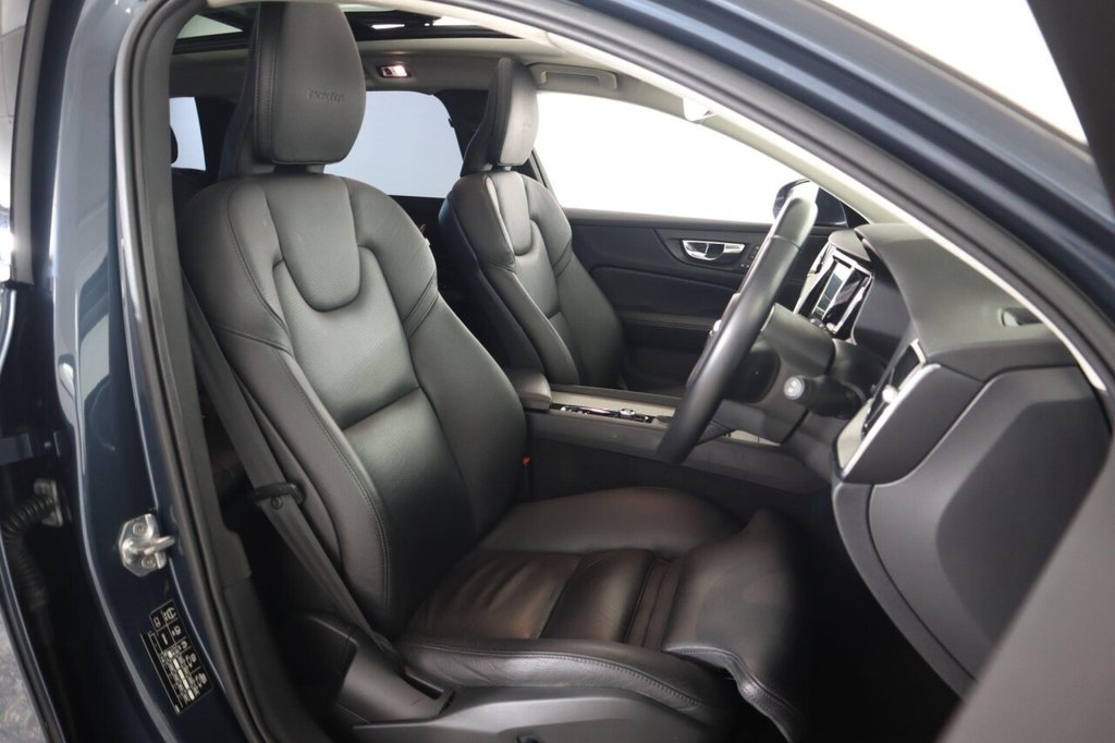 Used Volvo V60 2018 for sale - 77200231: Photo 12