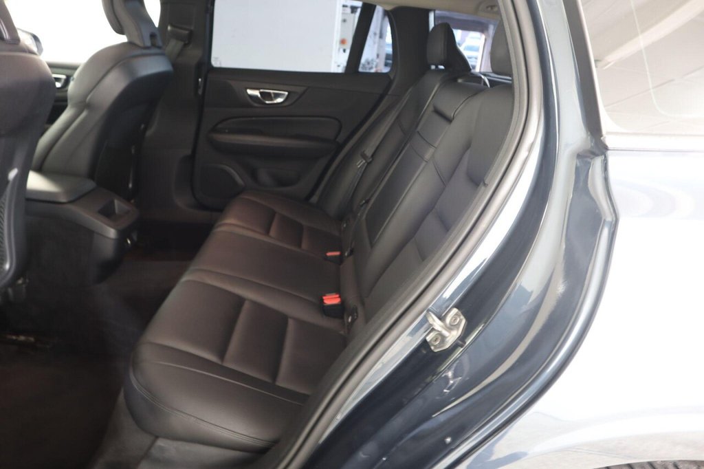 Used Volvo V60 2018 for sale - 77200231: Photo 14