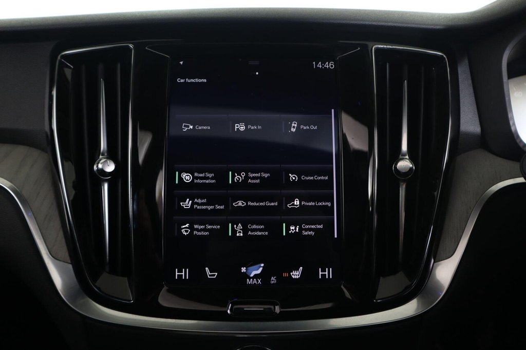 Used Volvo V60 2018 for sale - 77200231: Photo 41