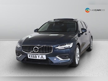 Used Volvo V60 2018 for sale - 77200231: Photo