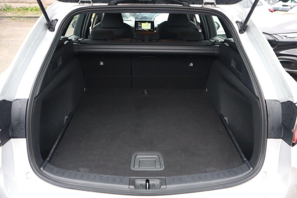 Used Toyota Corolla 2021 for sale - 76546901: Photo 47