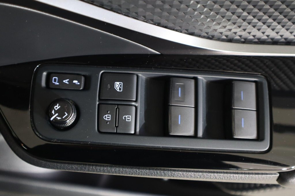 Used Toyota C-HR 2022 for sale - 76356744: Photo 26
