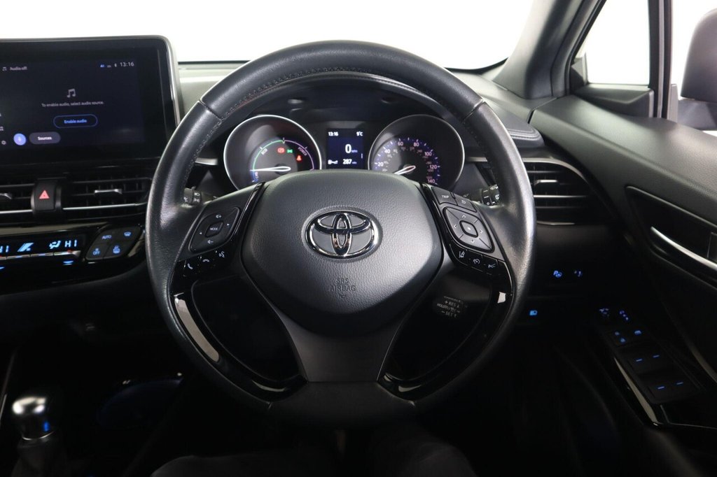 Used Toyota C-HR 2022 for sale - 76356744: Photo 45
