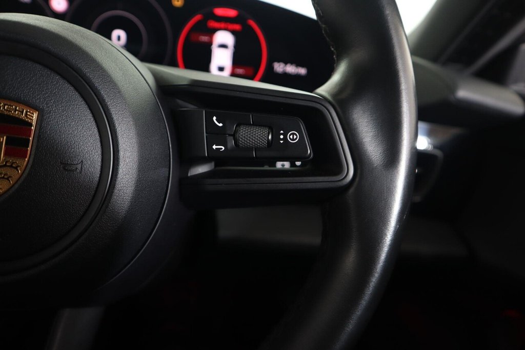 Used Porsche Taycan 2022 for sale - 77422625: Photo 18