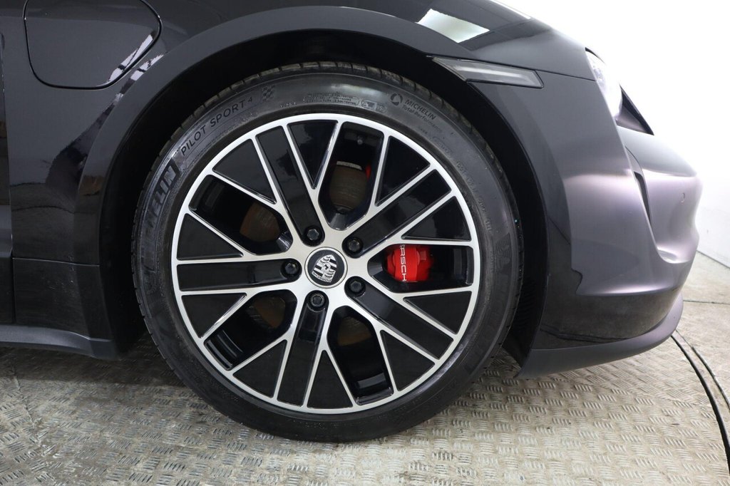 Used Porsche Taycan 2022 for sale - 77422625: Photo 26