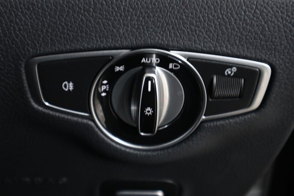 Used Mercedes-Benz E Class 2021 for sale - 76617777: Photo 23