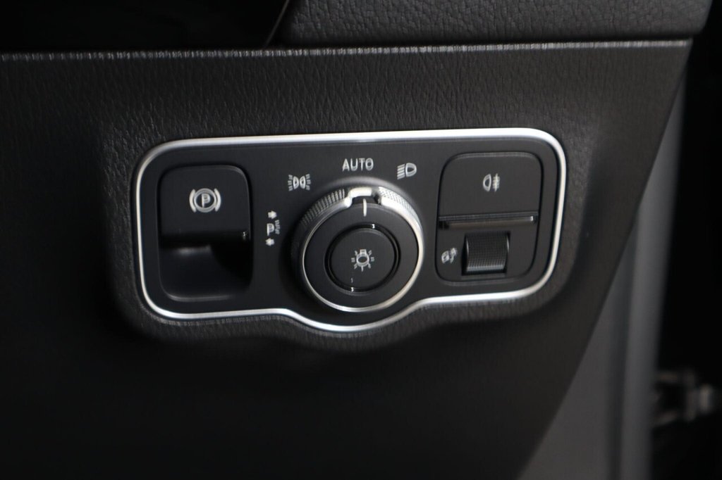 Used Mercedes-Benz GLA 2022 for sale - 77370119: Photo 19