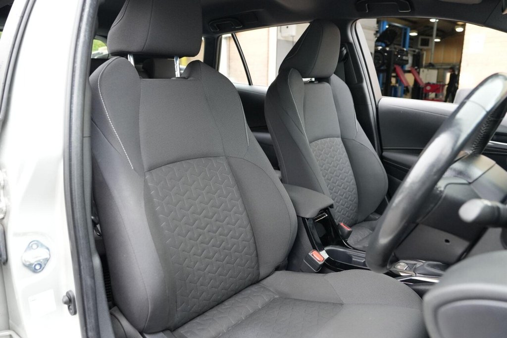 Used Toyota Corolla 2020 for sale - 76923841: Photo 18