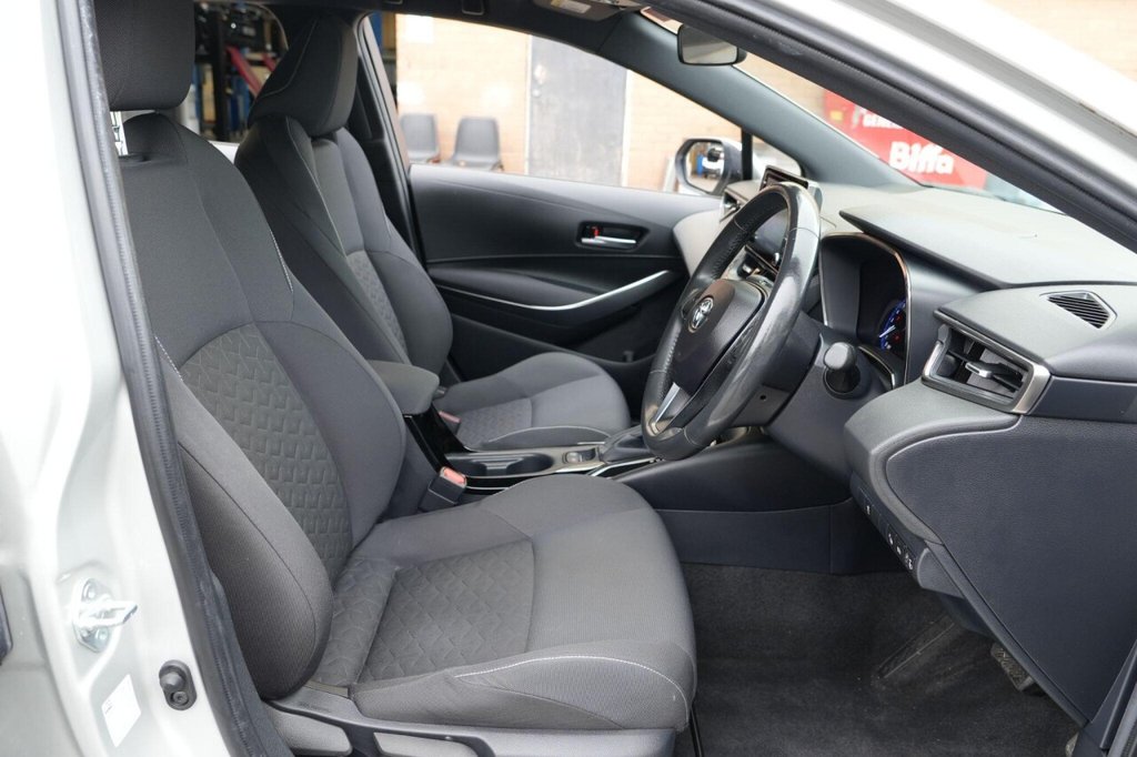 Used Toyota Corolla 2020 for sale - 76923841: Photo 19