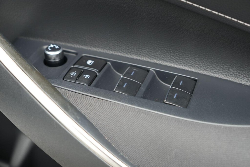 Used Toyota Corolla 2020 for sale - 76923841: Photo 26