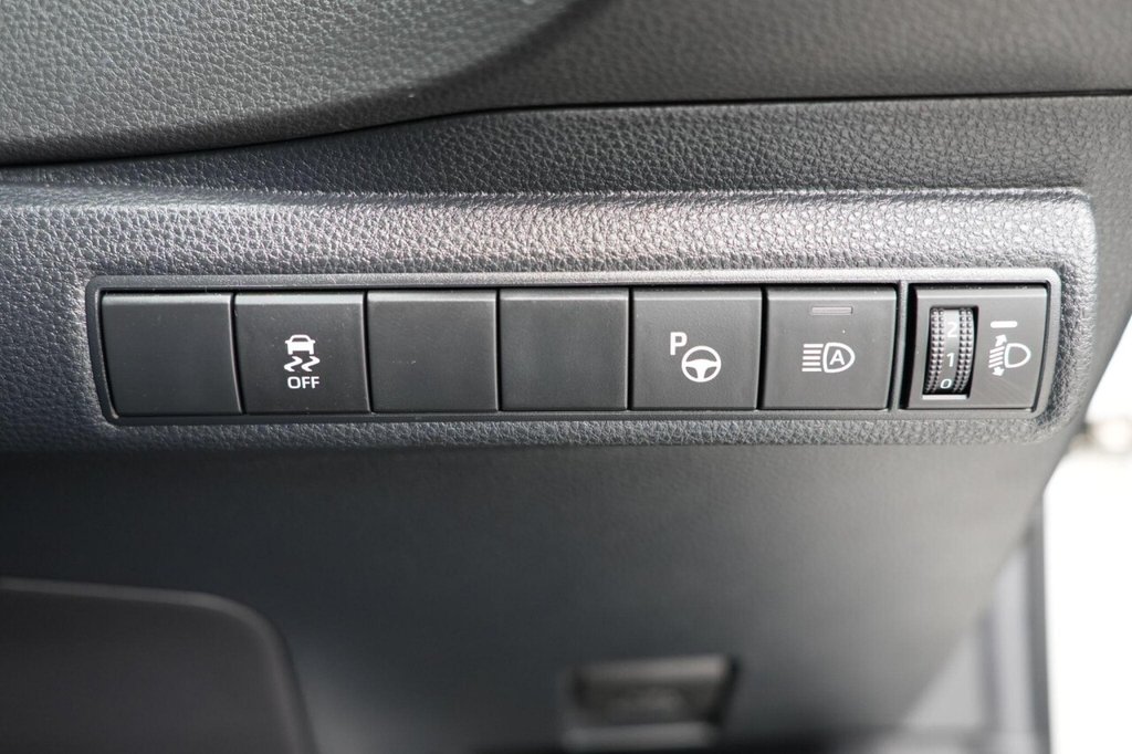 Used Toyota Corolla 2020 for sale - 76923841: Photo 27