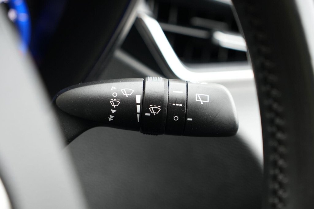 Used Toyota Corolla 2020 for sale - 76923841: Photo 34