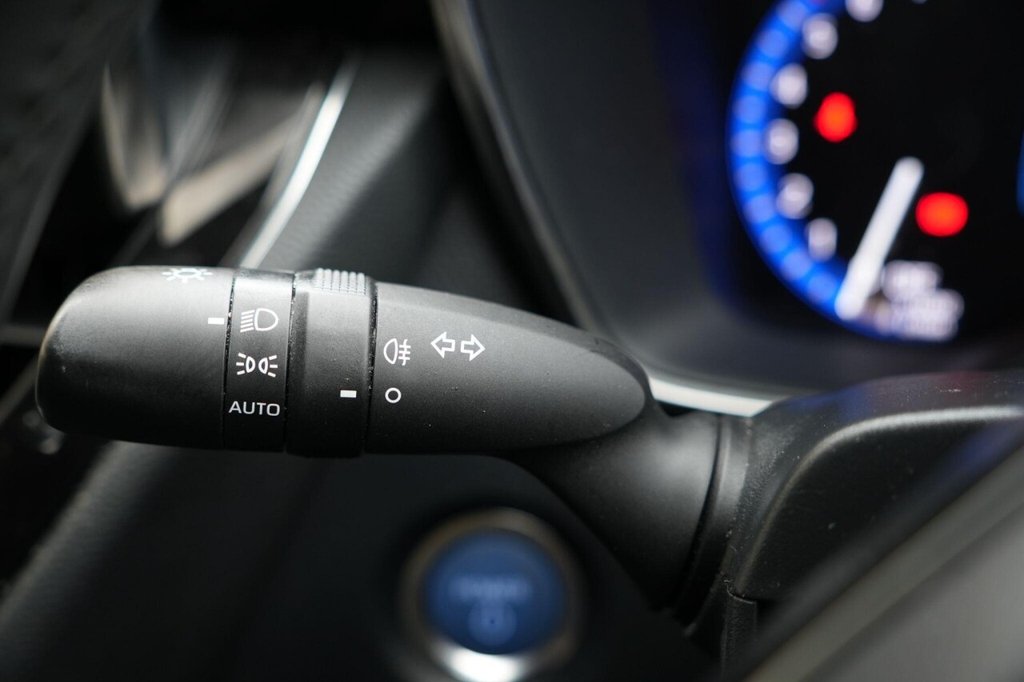 Used Toyota Corolla 2020 for sale - 76923841: Photo 35