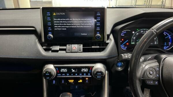 Used Toyota RAV4 2020 for sale - 77551790: Photo 10