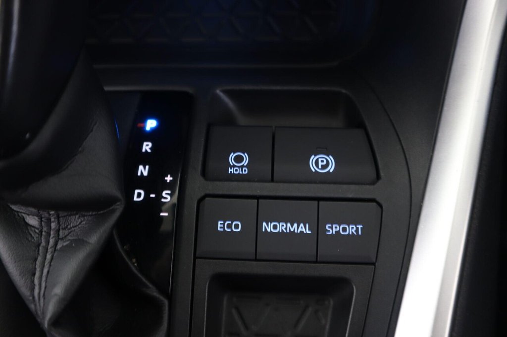 Used Toyota RAV4 2020 for sale - 77551790: Photo 24