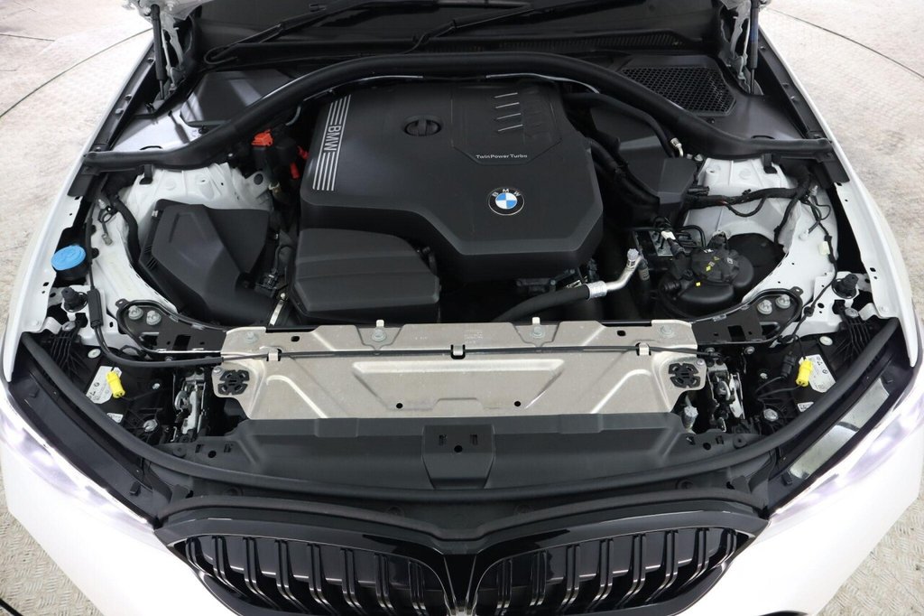 Used BMW 3 Series 2024 for sale - 76740392: Photo 27
