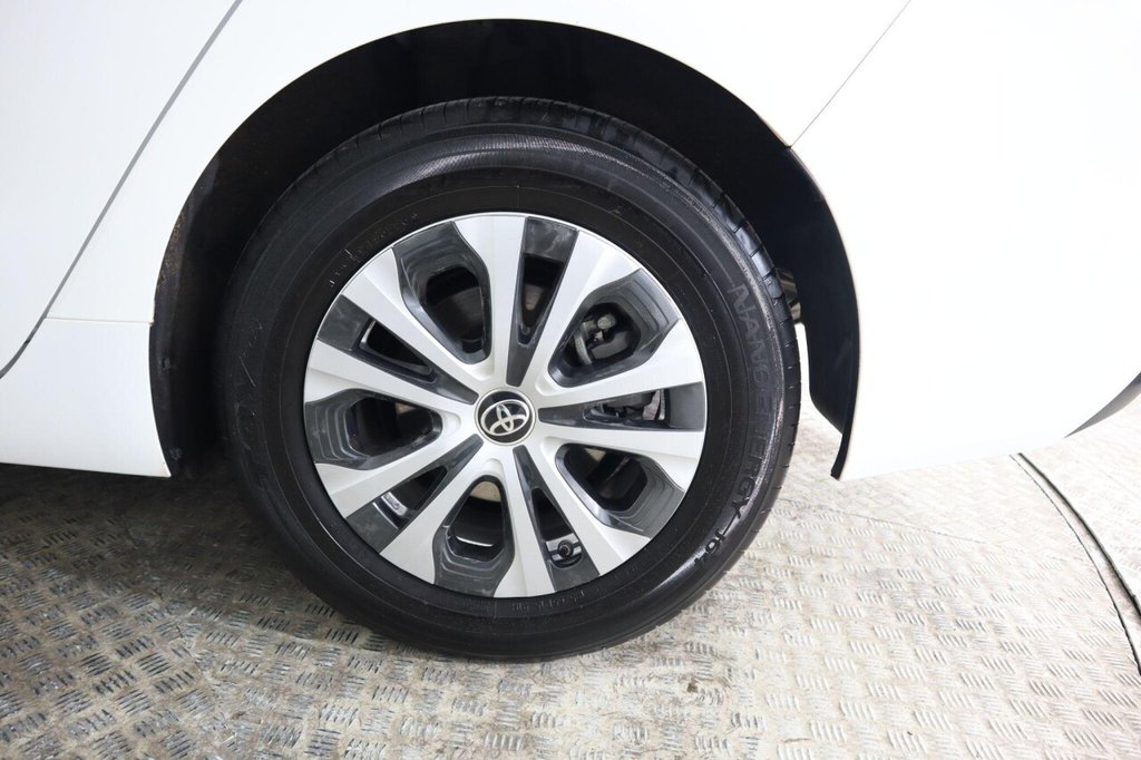 Used Toyota Prius 2020 for sale - 77981528: Photo 32
