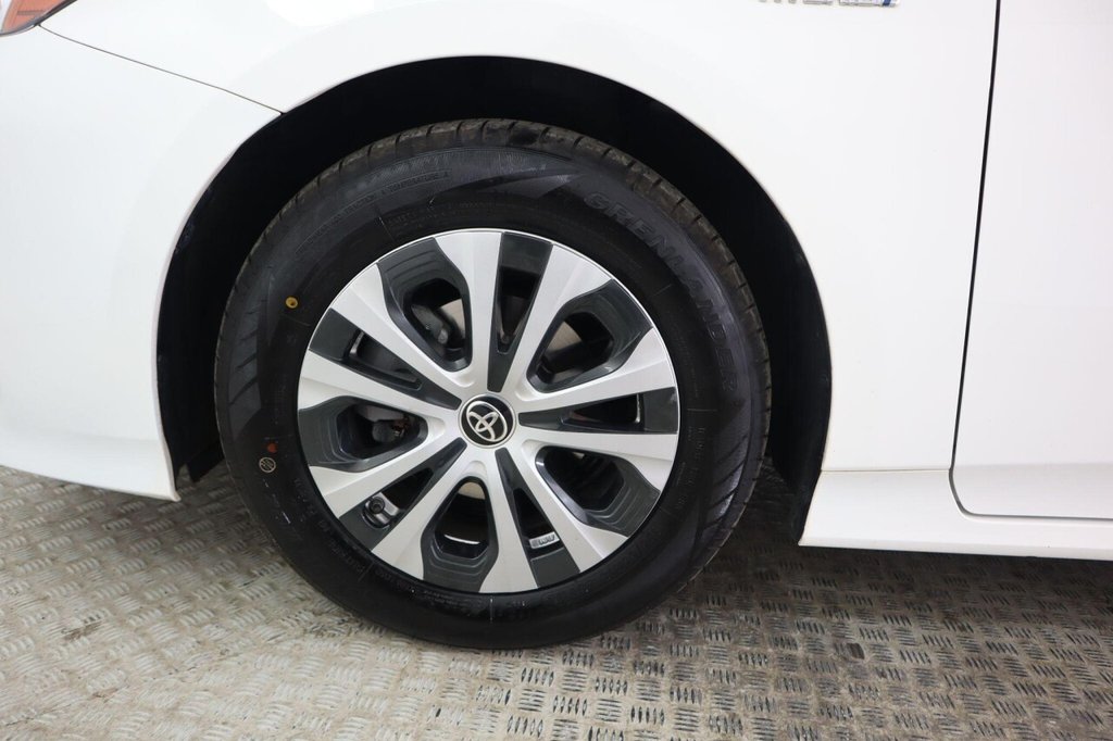 Used Toyota Prius 2020 for sale - 77981528: Photo 33