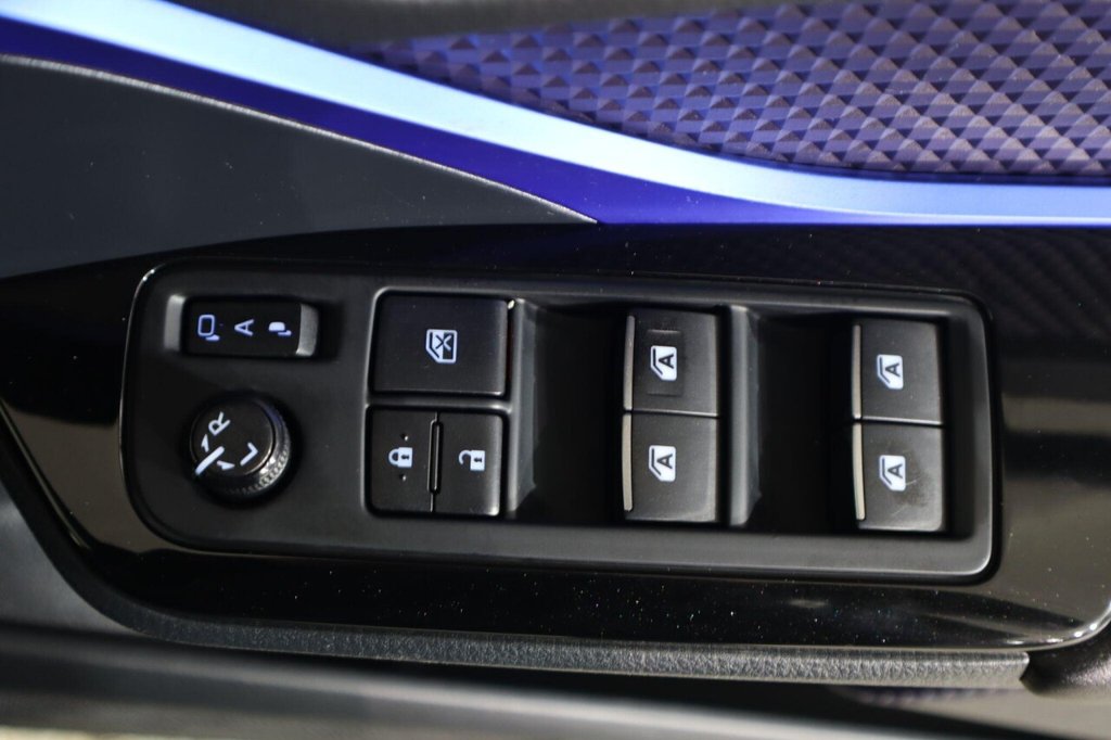 Used Toyota C-HR 2018 for sale - 77276517: Photo 28